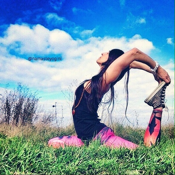 Meet your Posher, Steph <3 - Picture 11 of 13